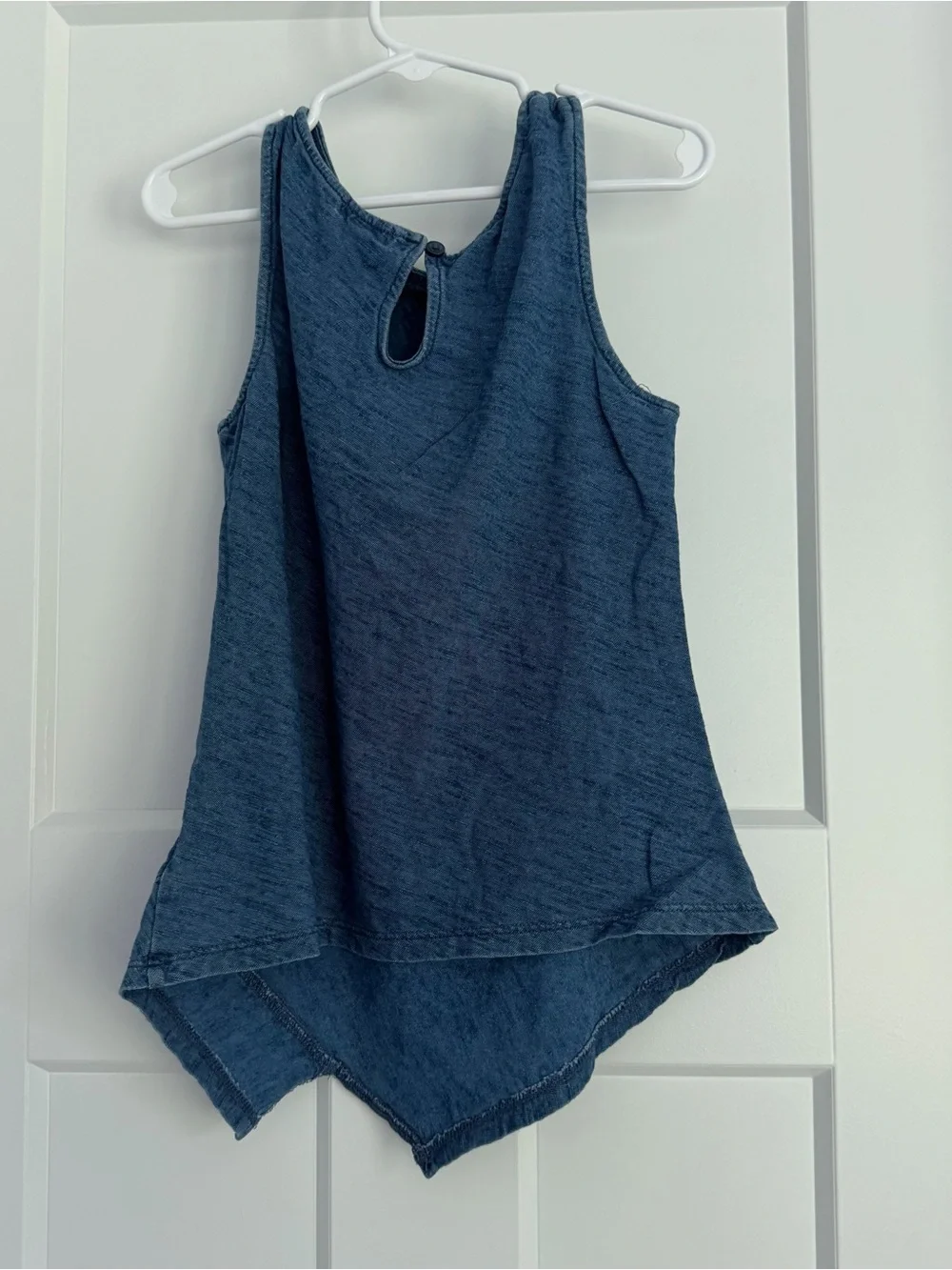 Girl’s Blue Sleeveless Handkerchief Hem Tank Top